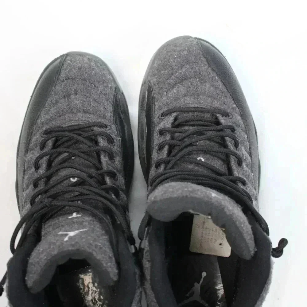 Jordan men gray